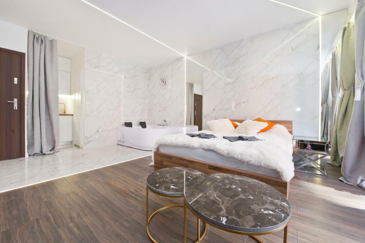 Yourapart Chmielna Park Exclusive Z Wanna Wolnostojaca Lub Jacuzzi Гданьск Экстерьер фото